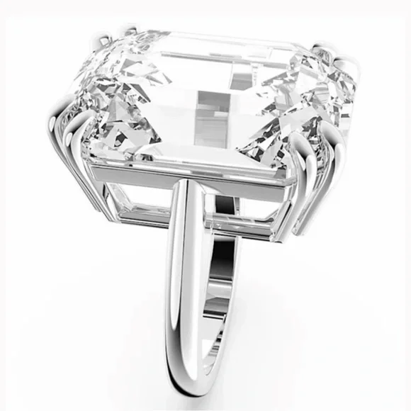 New Swarovski Mesmera Cocktail Ring, Octagon Cut Crystal, White, Rhodium Plated - Picture 6 of 11